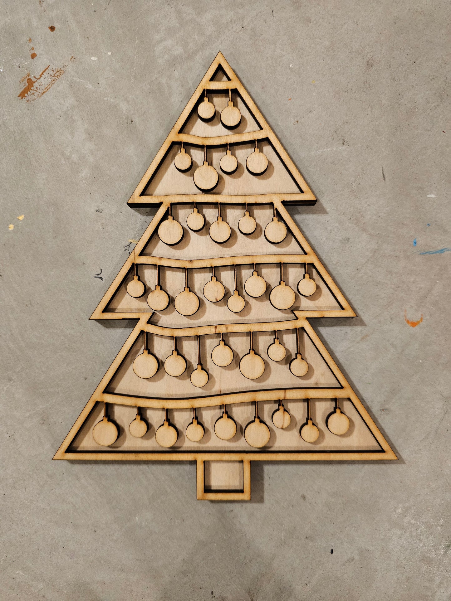 Holiday Tree Paint Pour