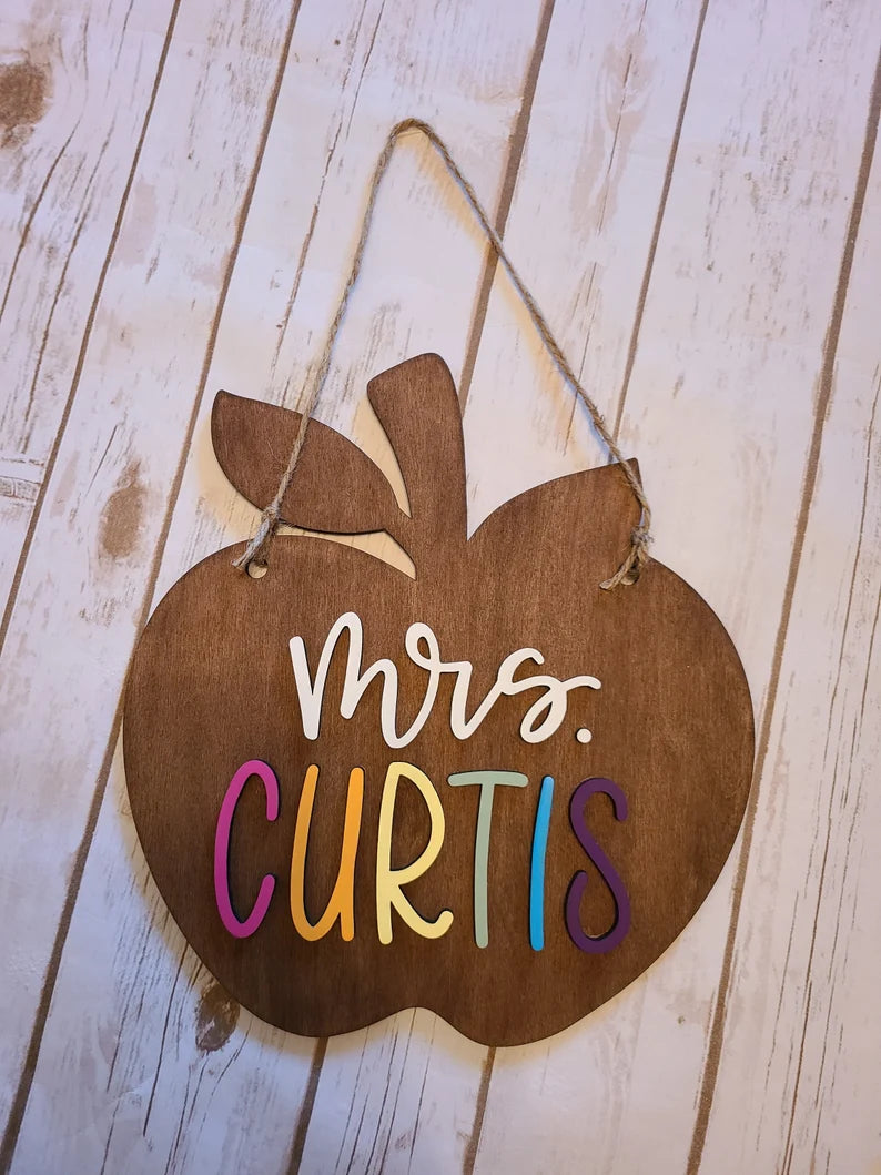 Apple Name Sign