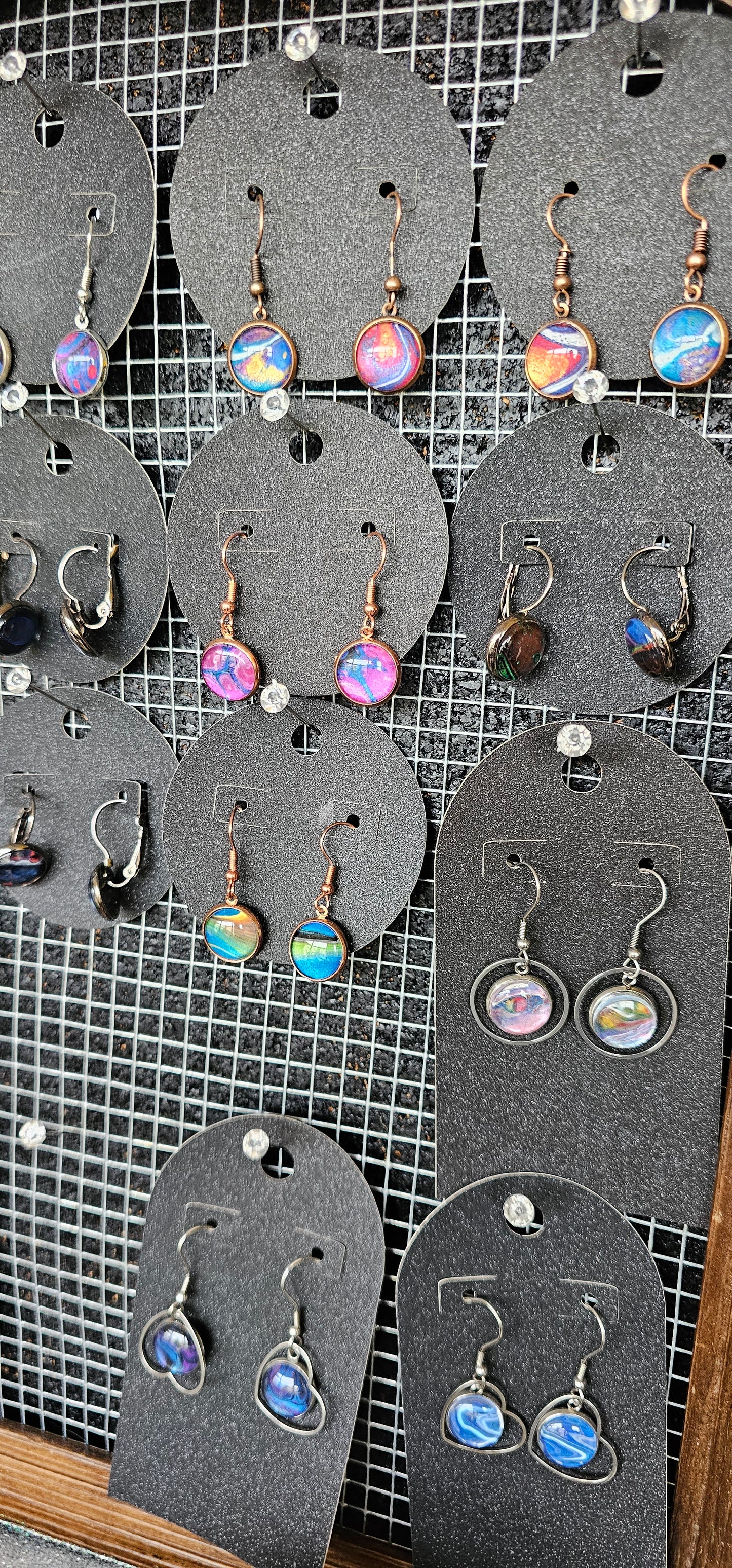 Paint Pour Jewelry Workshop July 18th @1pm