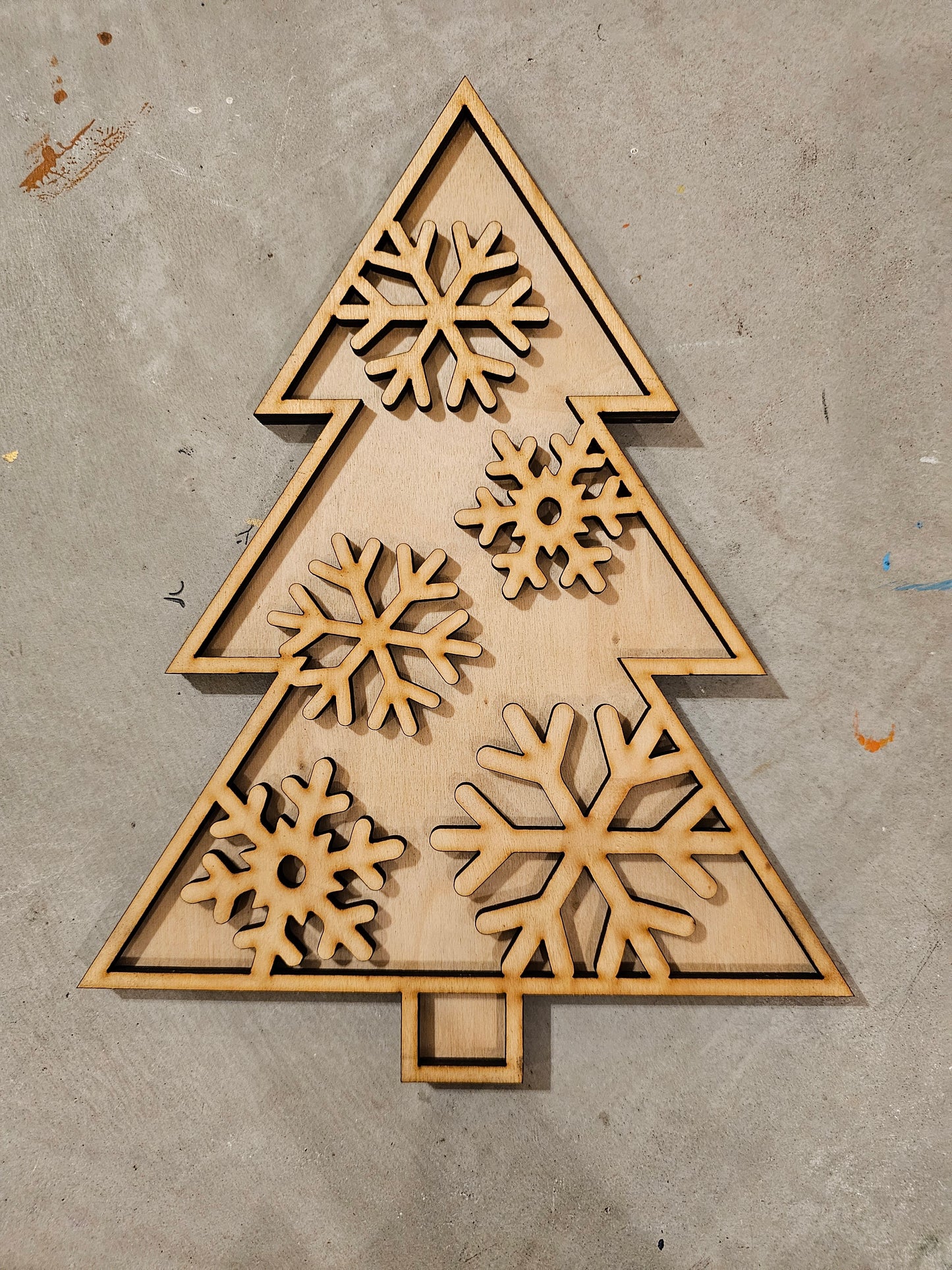 Holiday Tree Paint Pour